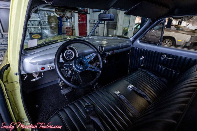 1950 Ford Custom Deluxe