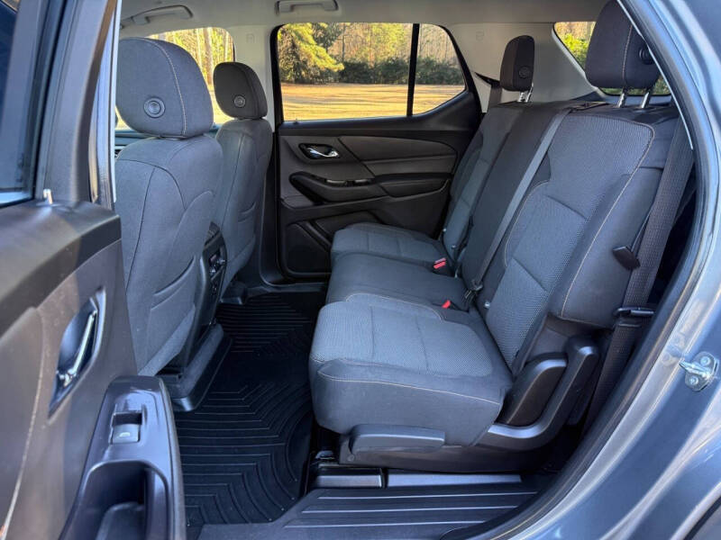 2018 Chevrolet Traverse LT Cloth