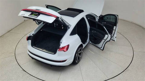 2023 Audi e-tron S Sportback quattro Prestige