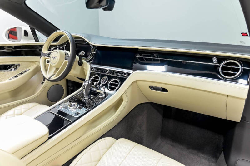 2020 Bentley Continental GTC V8