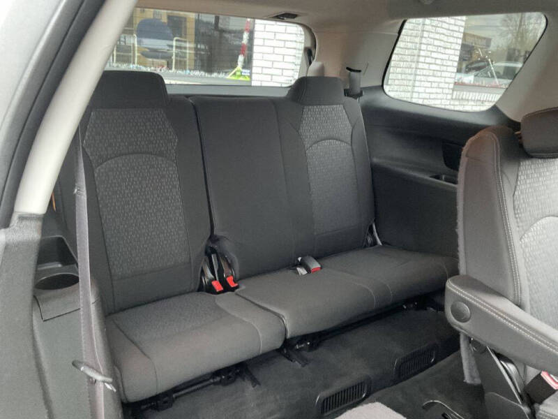 2015 GMC Acadia SLE-2