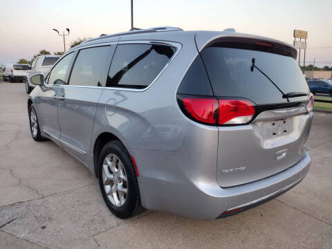 2018 Chrysler Pacifica Limited