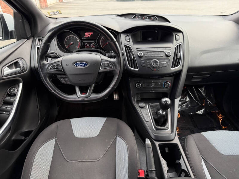 2018 Ford Focus ST