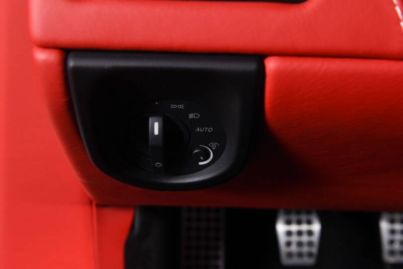 2013 Aston Martin V8 Vantage