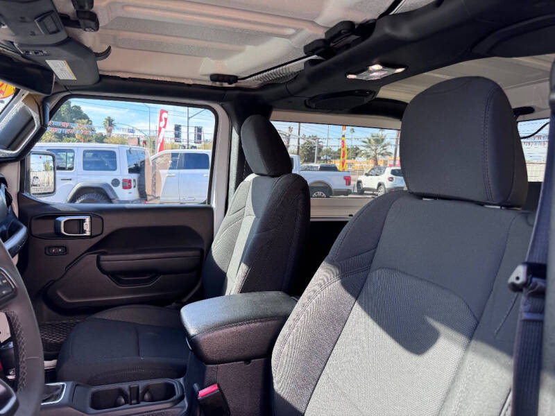 2023 Jeep Wrangler Willys