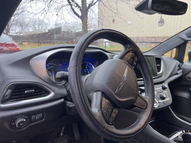 2022 Chrysler Pacifica Hybrid Limited