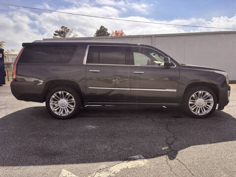 2017 Cadillac Escalade ESV Platinum