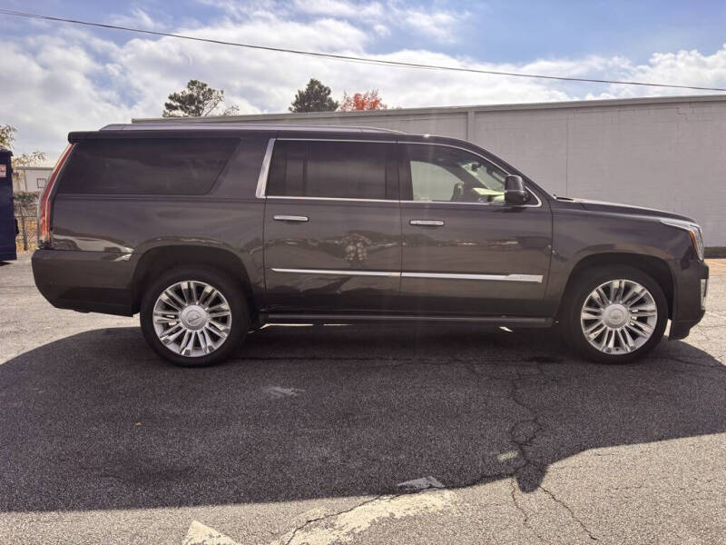 2017 Cadillac Escalade ESV Platinum