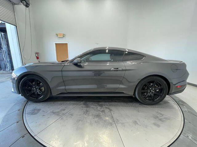 2020 Ford Mustang EcoBoost