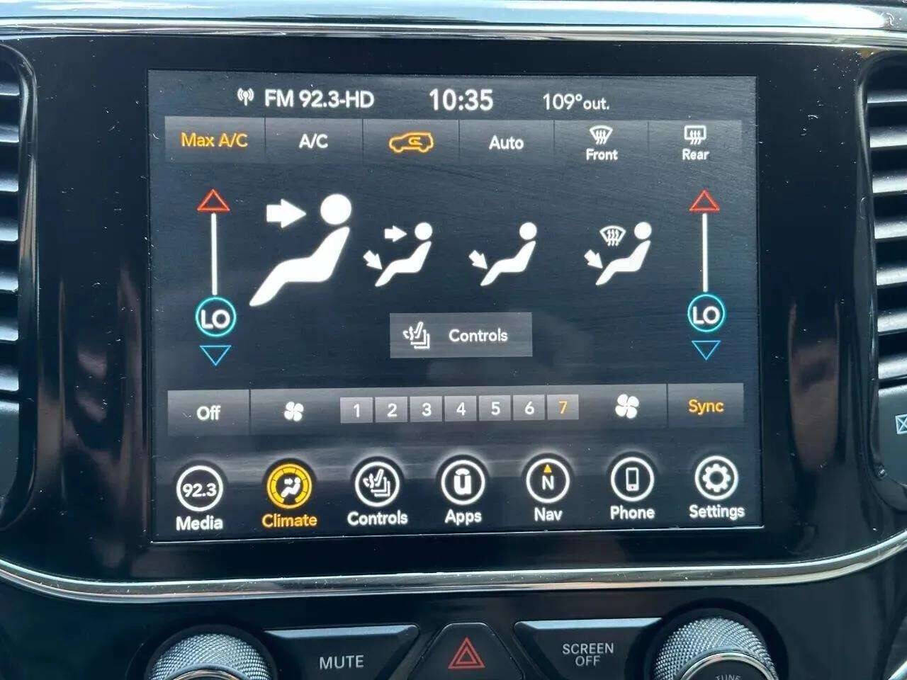 JeepGrand Cherokee44