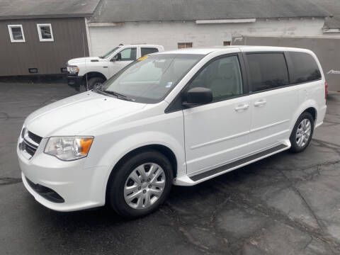 2014 Dodge Grand Caravan for sale at Blue Bird Motors in Crossville TN