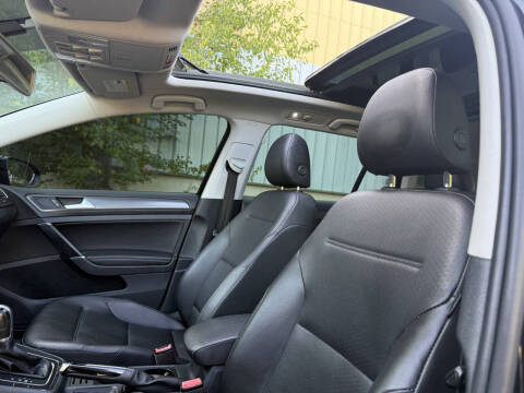 2018 Volkswagen Golf SportWagen TSI S