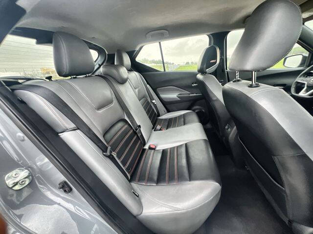 2023 Nissan Kicks SR