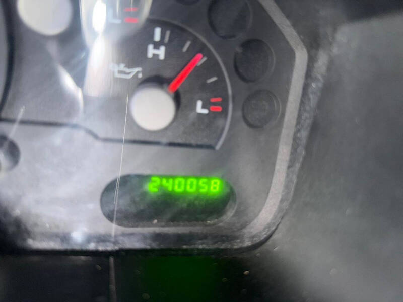 2004 Ford Explorer XLS