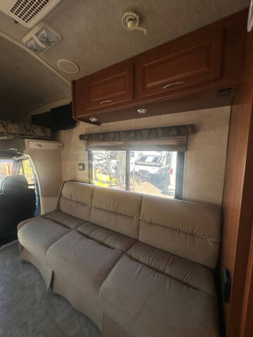 2010 Fleetwood RV QUEST 24E
