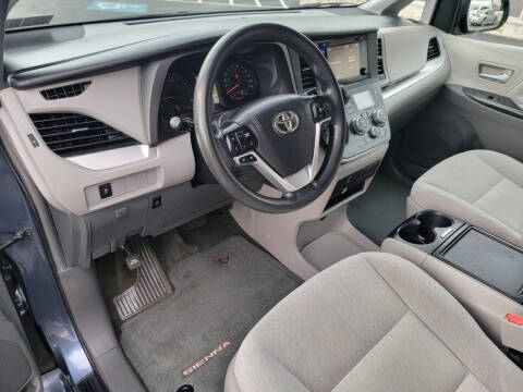 2015 Toyota Sienna