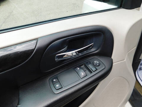 2013 Dodge Grand Caravan SE