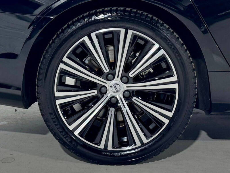 2023 Volvo S90 B6 Plus