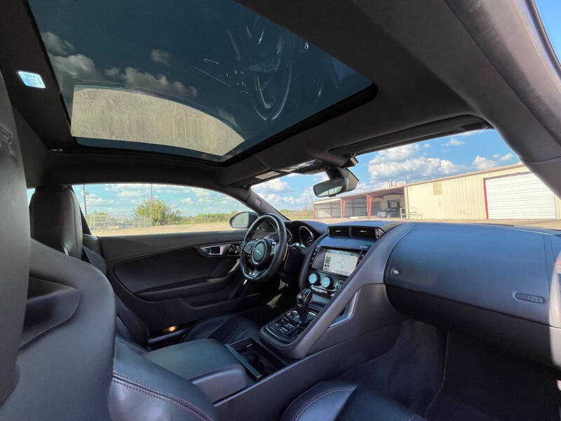 2015 Jaguar F-TYPE R