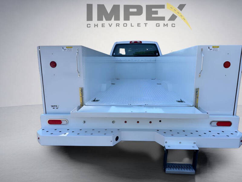 2024 Chevrolet Silverado 5500HD