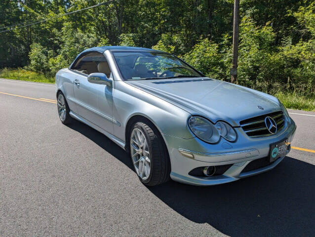 2006 Mercedes-Benz CLK for sale at Epic Auto in Churchville, NY