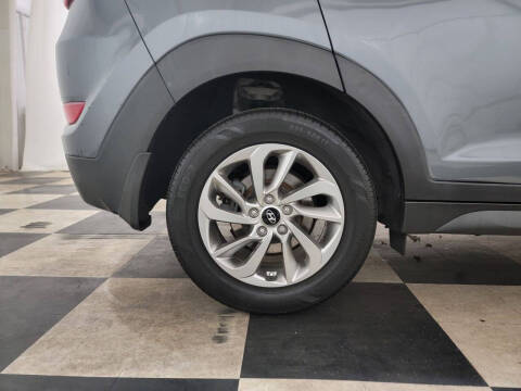 2016 Hyundai Tucson SE