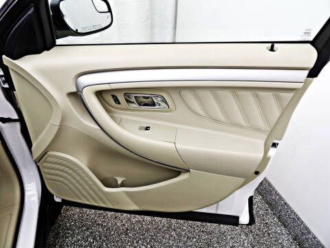 2016 Ford Taurus SEL