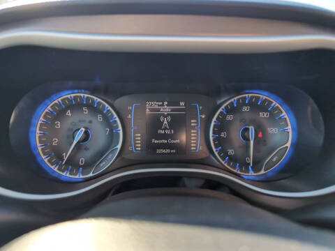 2017 Chrysler Pacifica Touring Plus