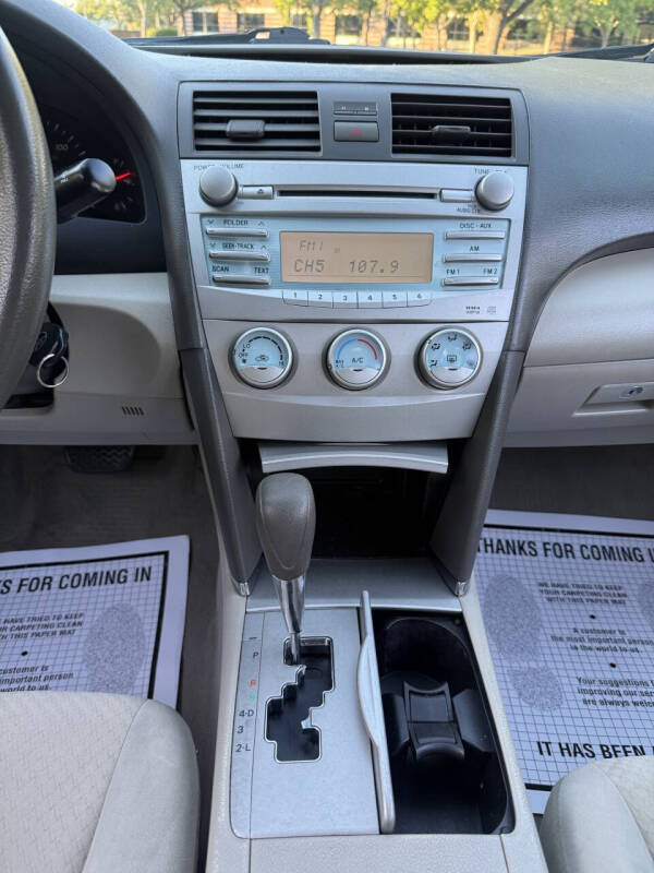 2009 Toyota Camry LE