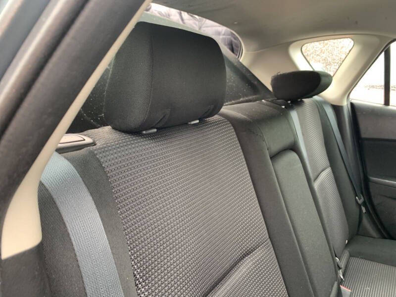 2012 Mazda MAZDA3 i Touring