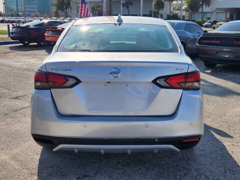 2021 Nissan Versa SV