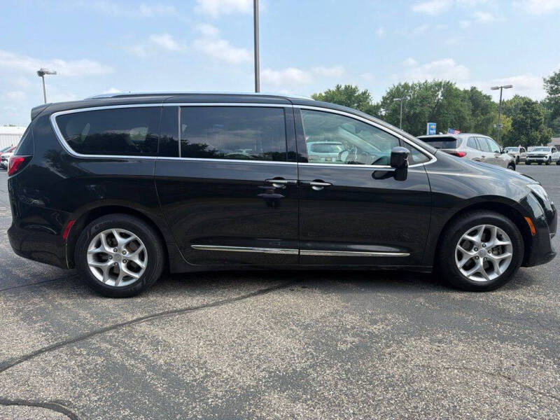 2019 Chrysler Pacifica Touring L Plus