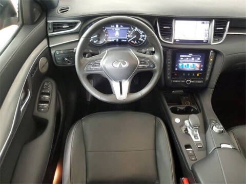 2023 Infiniti QX55 Essential