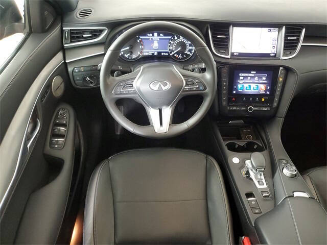 2023 Infiniti QX55 Essential