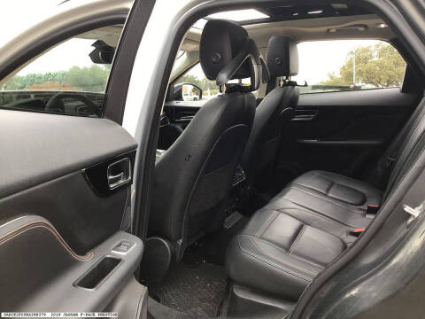 2019 Jaguar F-PACE 25t Prestige