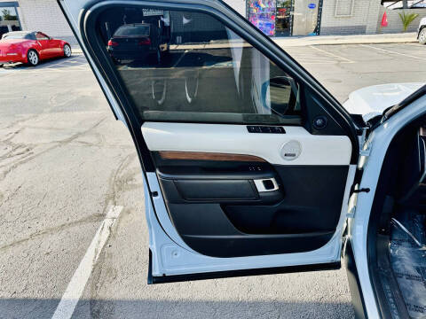 2017 Land Rover Discovery HSE Luxury