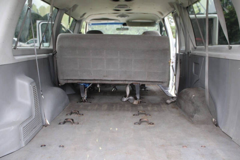 2007 Ford E-Series E-350 SD XLT