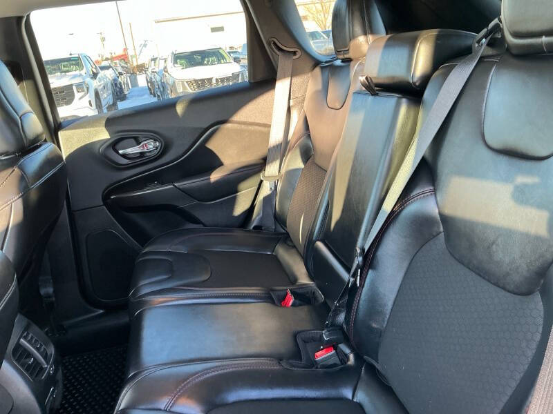 2020 Jeep Cherokee Trailhawk