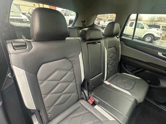 2024 Volkswagen Atlas Peak Edition SE 4Motion