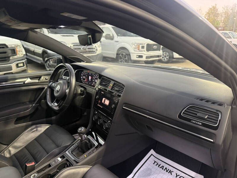 2018 Volkswagen Golf R 4Motion