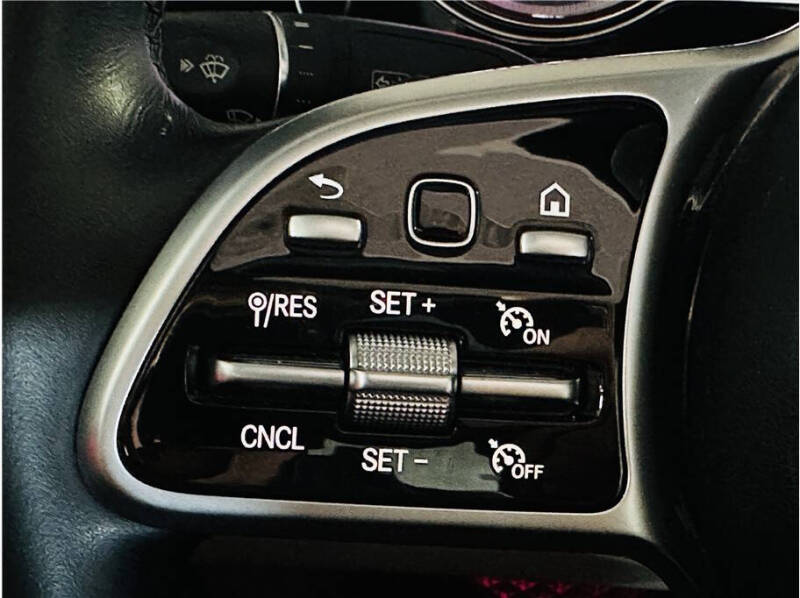 2019 Mercedes-Benz E-Class E 300