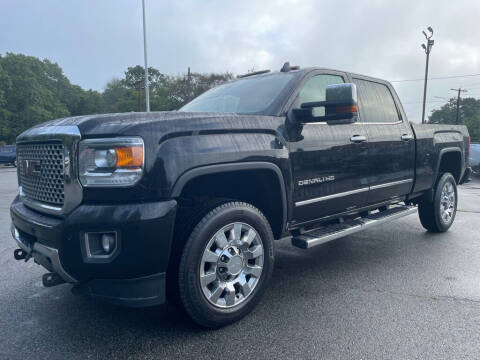 2016 GMC Sierra 2500HD for sale at RRR AUTO SALES, INC. in Fairhaven MA