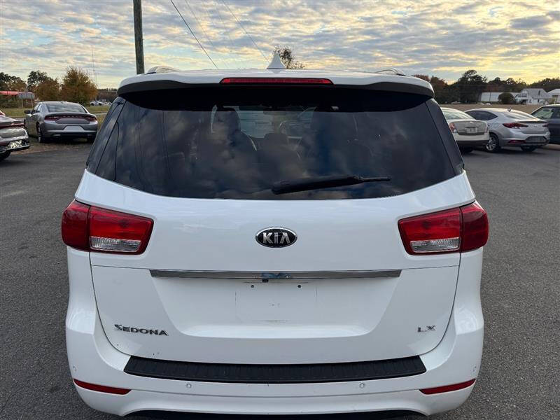 2016 Kia Sedona LX