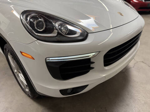 2016 Porsche Cayenne S E-Hybrid