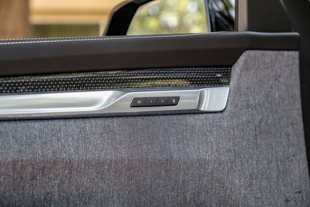2026 Cadillac Escalade-V ESV
