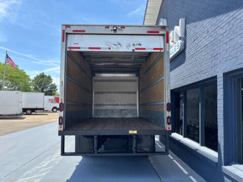 2018 Isuzu NPR Box Van