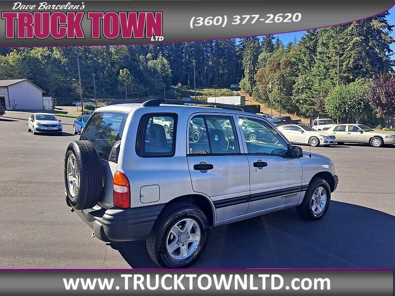 2004 Chevrolet Tracker