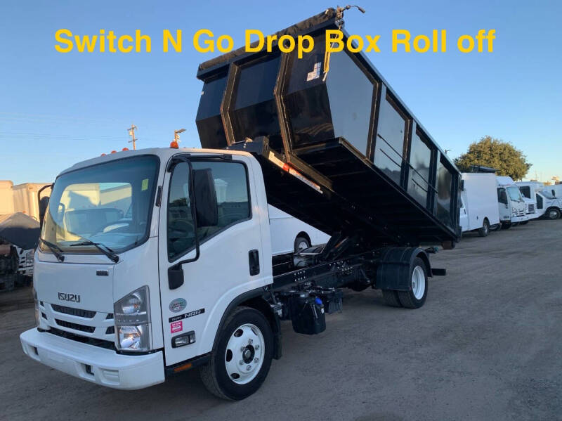 2022 Isuzu NRR's photo