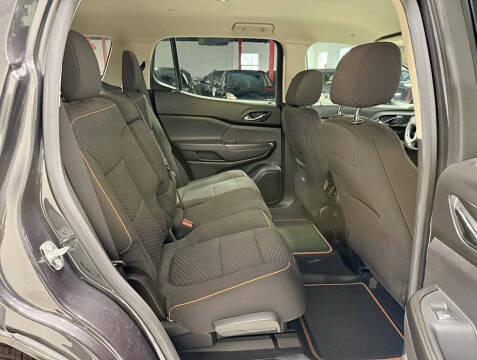 2017 GMC Acadia SLE-2