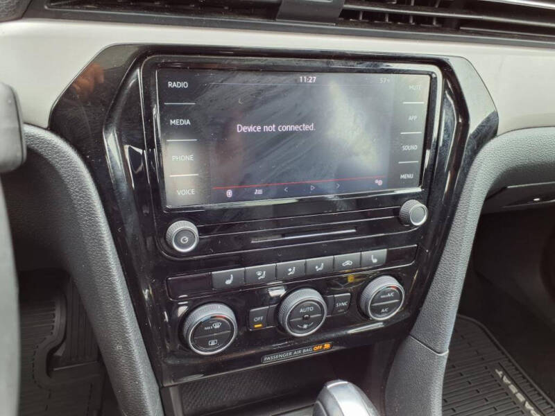 2022 Volkswagen Passat SE